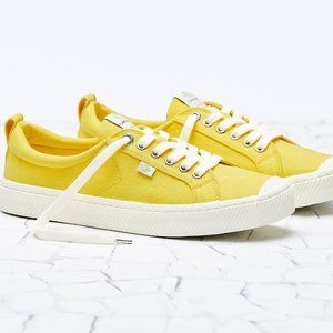 CARIUMA Yellow Sneakers Canvas sz 6/6.5